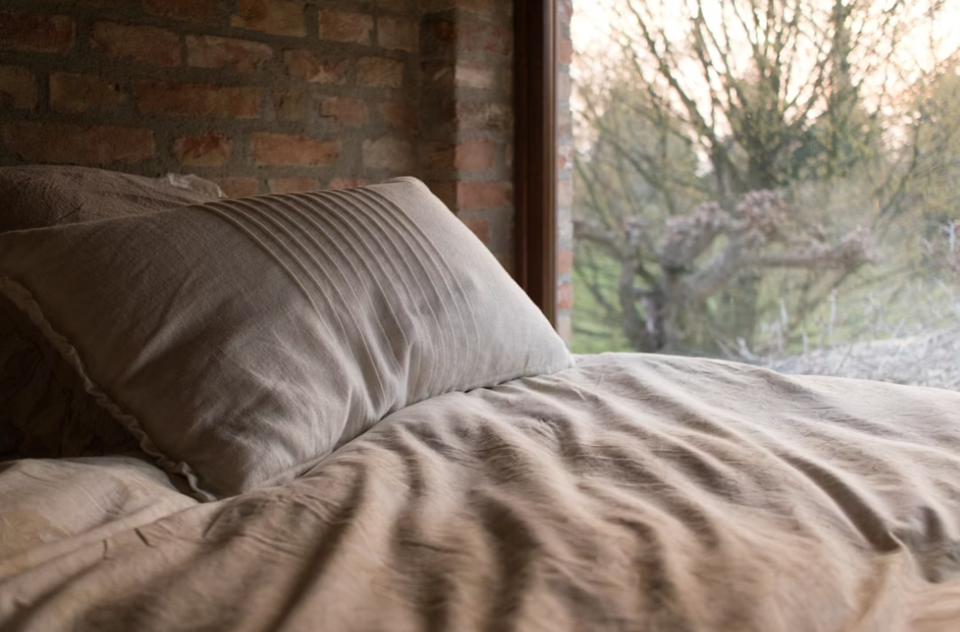 Sustainable bedroom textiles and organic bedding